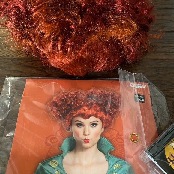 Winifred Sanderson hocus pocus costume - Picture 5 of 16